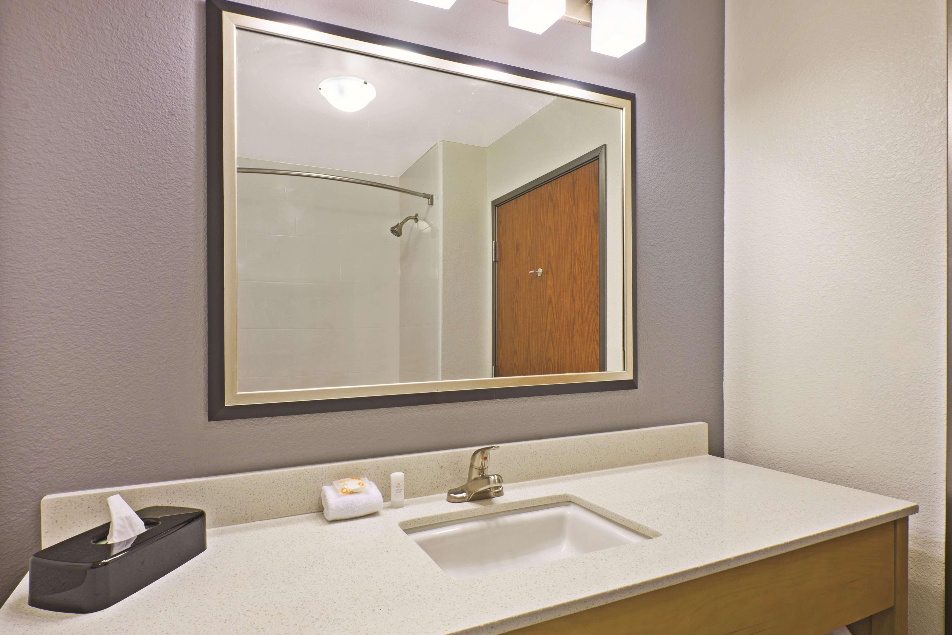 La Quinta By Wyndham Morgantown Hotel Kültér fotó